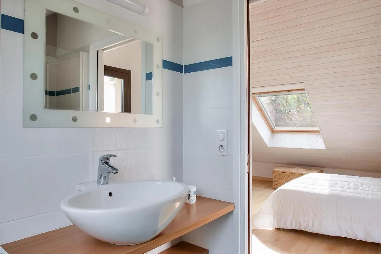Holiday home Jardin Et Piscine - 1Km De La Plage De Mousterlin Fouesnant